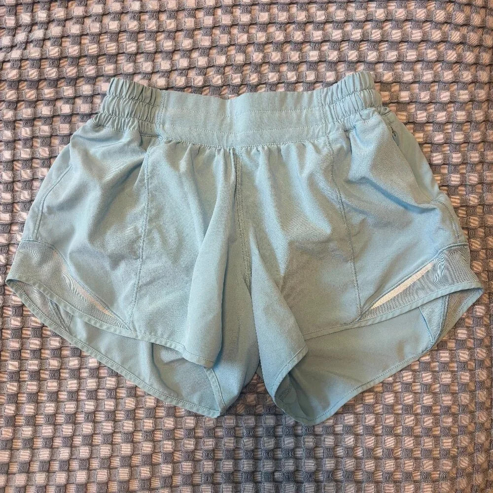 Lululemon Hotty Hot Shorts Light Blue 4 inch - Picture 1 of 3
